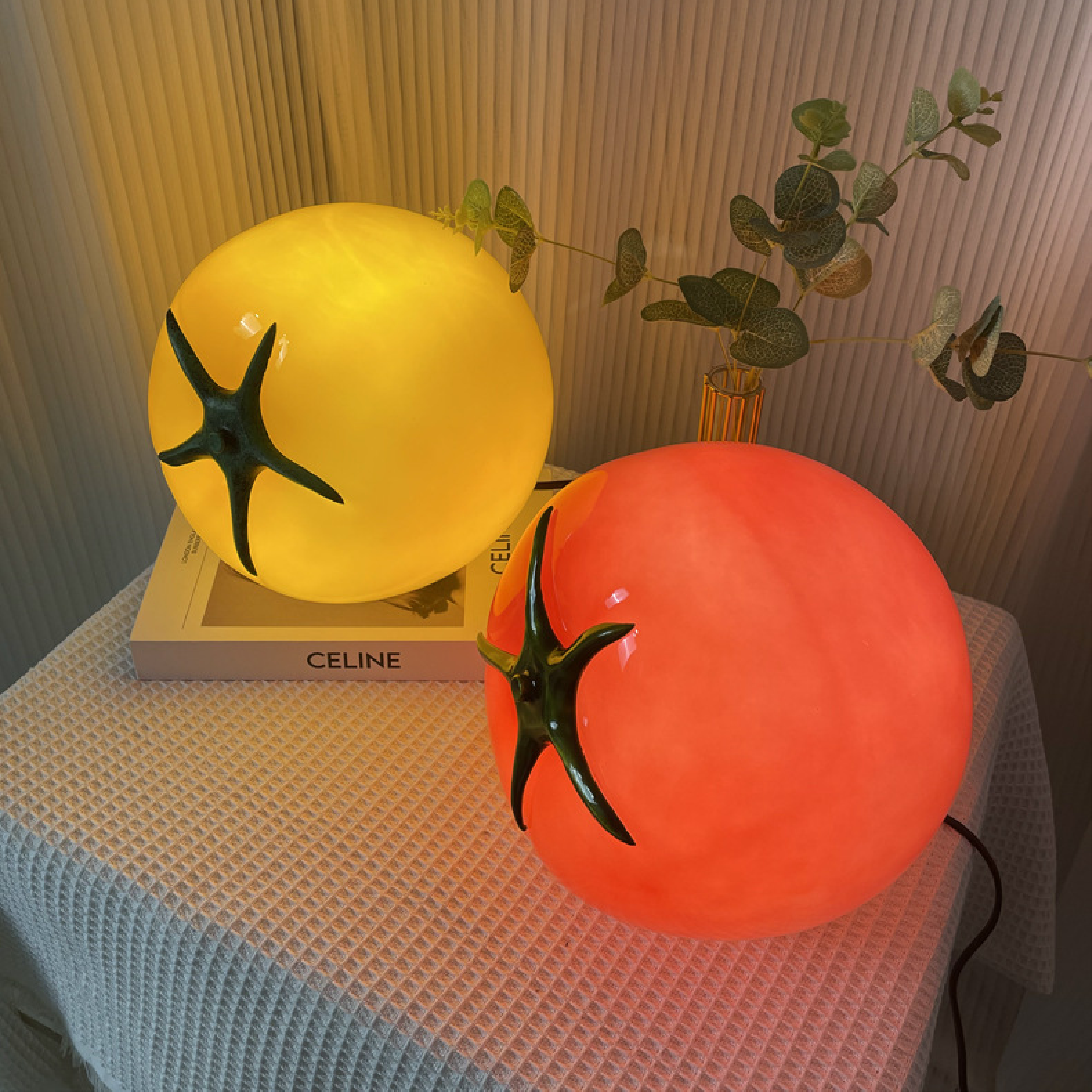 Lámpara de mesa Tomate