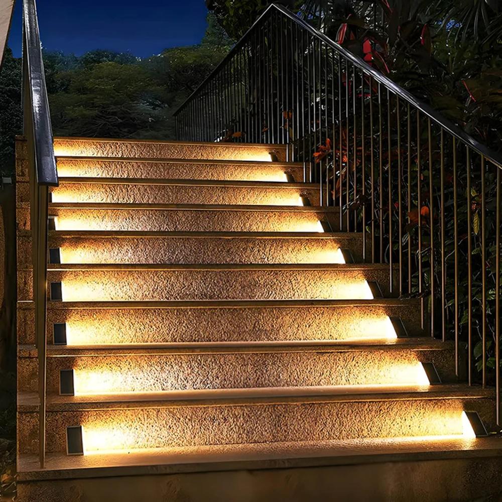 Luces solares para escaleras exteriores