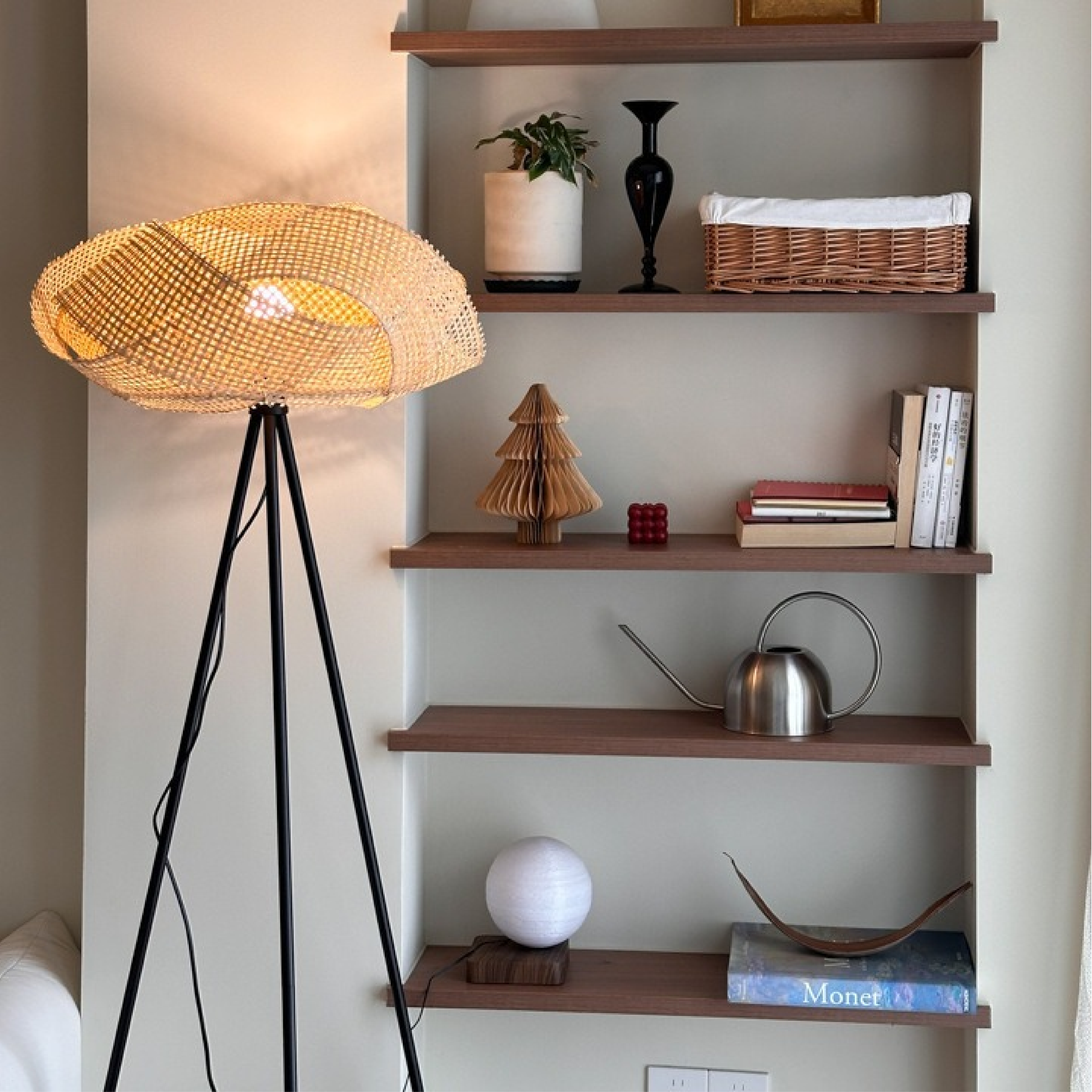 Lámpara de pie de bambú